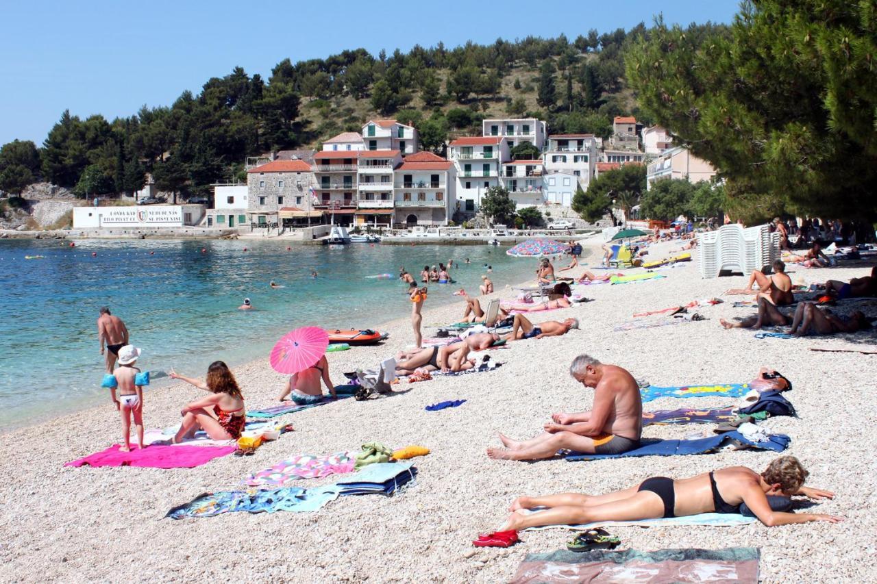 Apartments By The Sea Drvenik Donja Vala, Makarska - 6756 エクステリア 写真