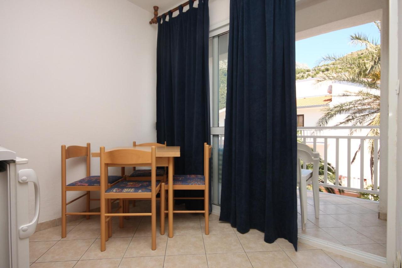 Apartments By The Sea Drvenik Donja Vala, Makarska - 6756 エクステリア 写真